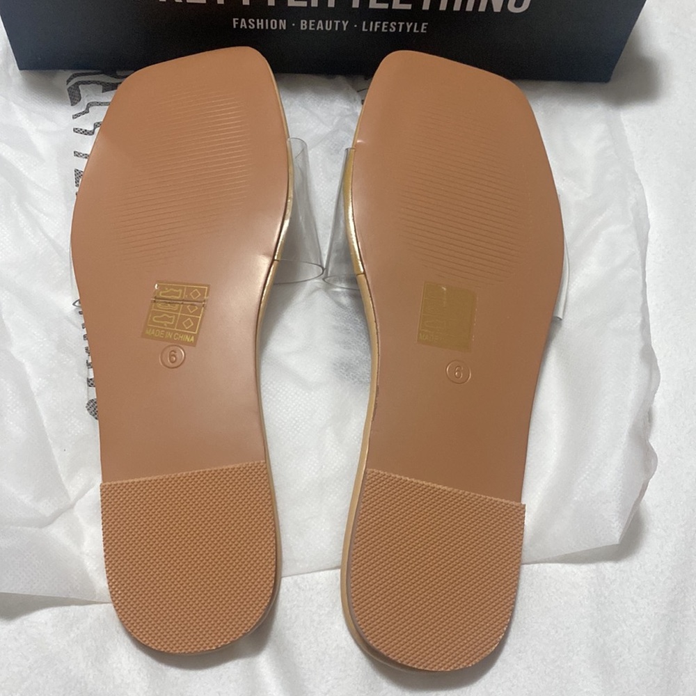 Sandal - Picture 3 of 4
